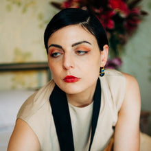 画像をギャラリービューアに読み込む, ATHENA ‘Charis’ダブルストーンハーフムーンドロップピアス : ブルーカルセドニー&ブルージェイド