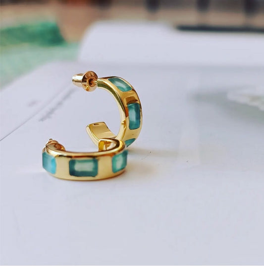 ATHENA ‘Cora’チャンキー ハギー フープピアス : アクアカルセドニー