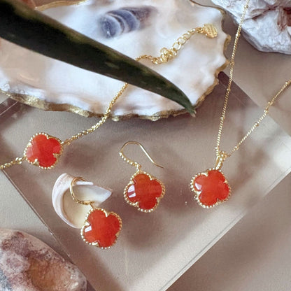 Tyche ジェムストーンピアス：カーネリアン