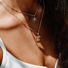 画像をギャラリービューアに読み込む, ASTRAL シグナススターコインネックレス : グリーンキュービックジルコニア