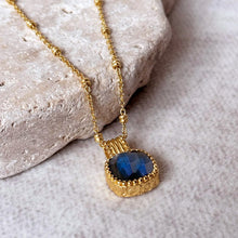 画像をギャラリービューアに読み込む, ATHENA 'Tetra'スクエアジェムストーンネックレス: ラブラドライト