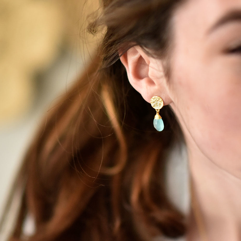 ATHENA 'Kate' スモールドロップピアス : アクアカルセドニー – azuni